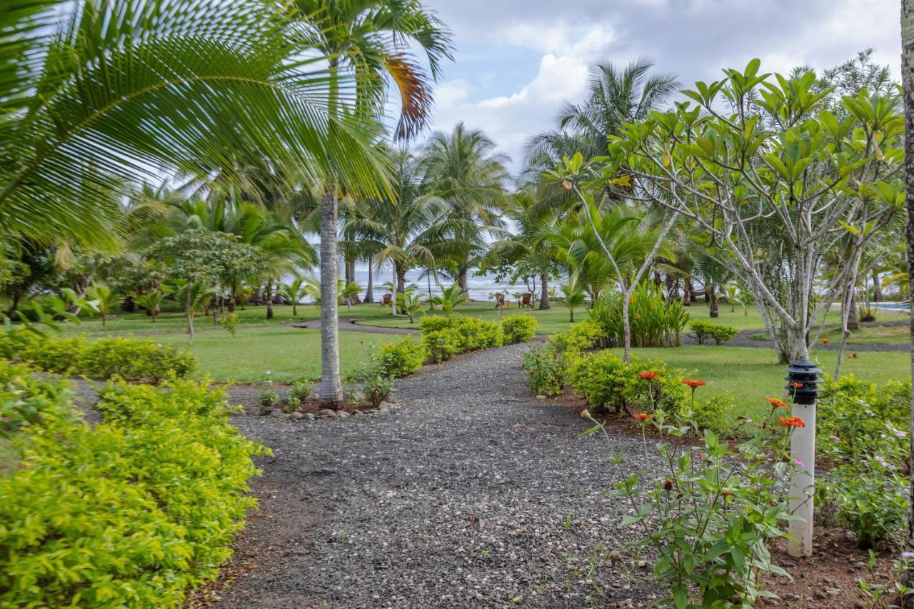 Salvatierra Beachfront Puerto Coyote