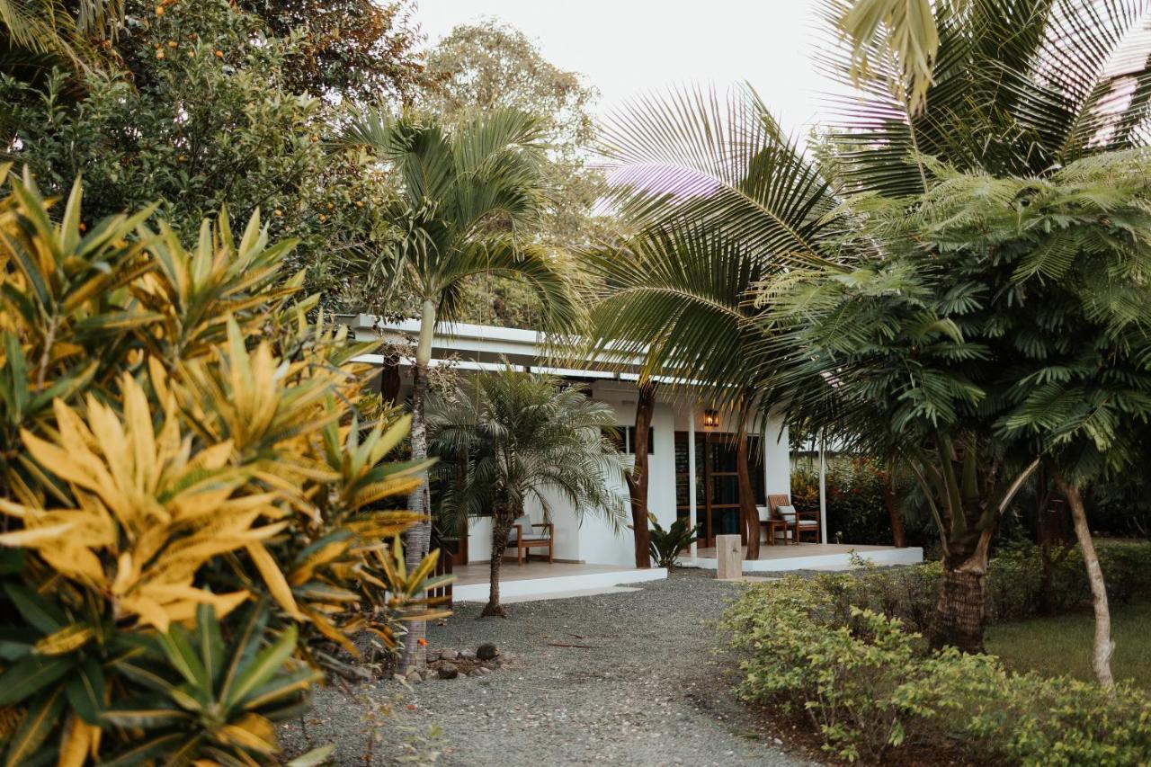 Hotel Salvatierra Beachfront