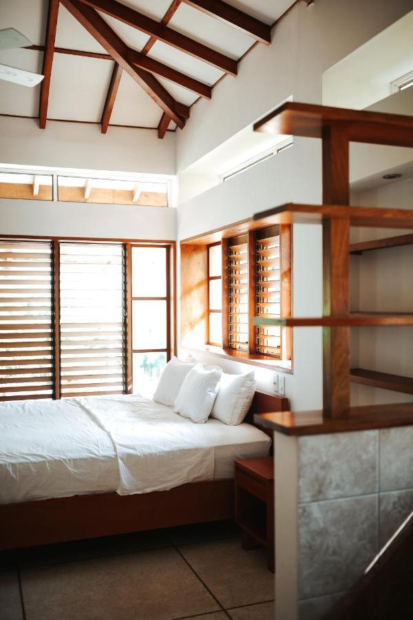 Hotel Salvatierra Beachfront *
